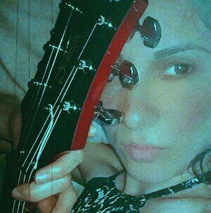 Meet your Posher, Liz